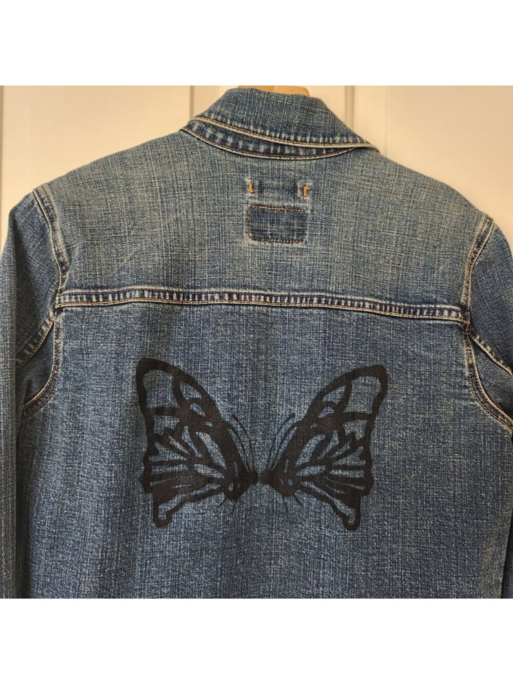 Levi's Retro Blue Denim Trucker Jacket Butterfly Print Y2K Coquette Fairy Cute - Picture 3 of 12